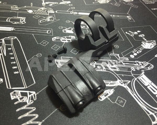 FMA FR Battery Clip Offset Flashlight Rail Mount for Surefire Light (Black RHS) - APEXTAC GEAR
