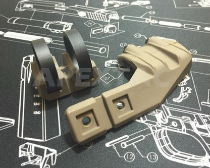 FMA FR Battery Clip Offset Flashlight Rail Mount for Surefire Light (FG RHS) - APEXTAC GEAR